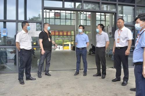 湖北省校车运营行业协会第二届一次会员大会暨湖北省校车安全管理经验交流会 湖北省校车运营行业协会第二届一次会员大会暨湖北省校车安全管理经验交流会