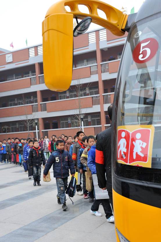 平安前行十年路 ——洪湖市平安校车服务有限公司运营十年记