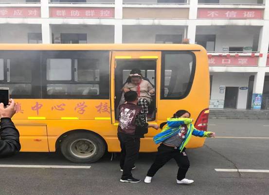 平安前行十年路 ——洪湖市平安校车服务有限公司运营十年记