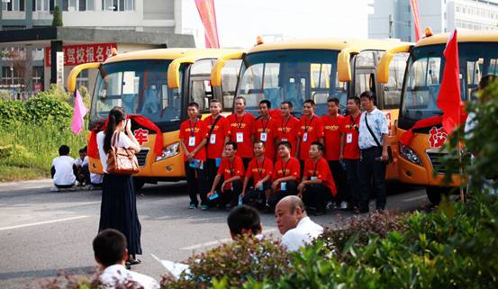 平安前行十年路 ——洪湖市平安校车服务有限公司运营十年记